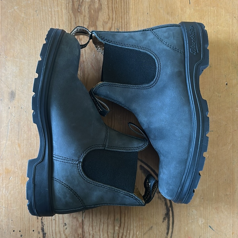Blundstone Womens Dark Gray Leather Boots